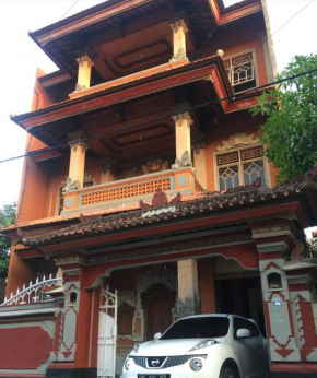  Ratih Bali Hostel  Денпасар